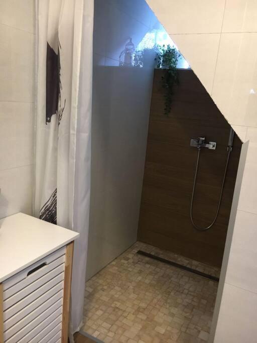 Cozy And Charming Apt. Sarajevo Apartment ภายนอก รูปภาพ