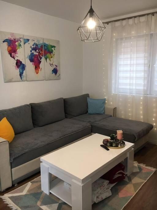 Cozy And Charming Apt. Sarajevo Apartment ภายนอก รูปภาพ