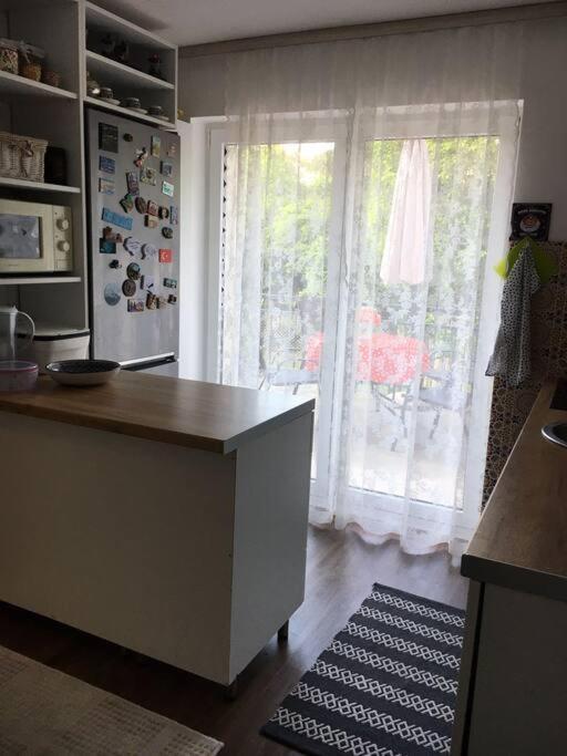Cozy And Charming Apt. Sarajevo Apartment ภายนอก รูปภาพ