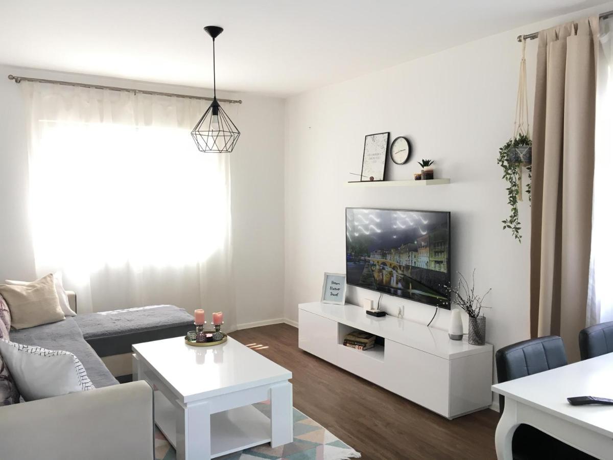 Cozy And Charming Apt. Sarajevo Apartment ภายนอก รูปภาพ